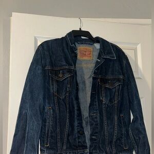 Women’s denim Levi’s Jacket
